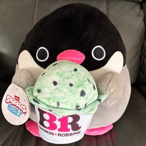 Zuru Snackles PENELOPE the Penguin w/Baskin Robbins 14” Plush Series 2 - NWT